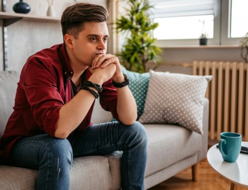 Younger Americans turn to riskier investments, spend more on nonessentials as homeownershi