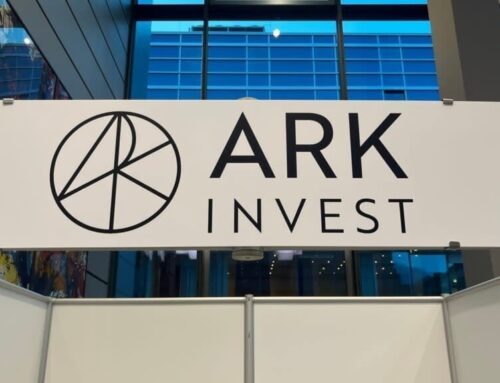 Trump ‘Has All Kinds Of Reasons’ To Buy Bitcoin Before Midterms, Cathie Wood Says