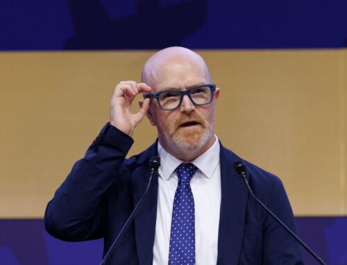 Meta’s Asia Policy Chief to Exit as Regulatory Challenges Mount