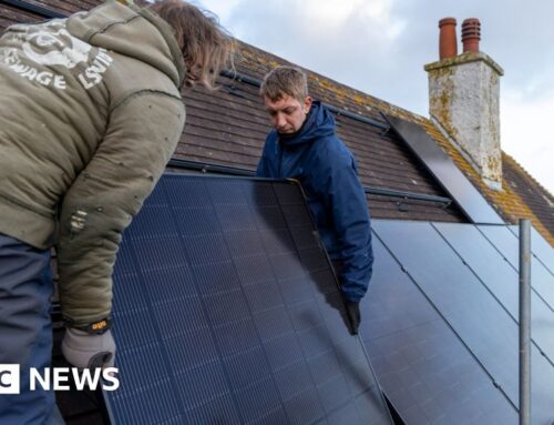 UK households to get £15bn for solar and green tech to lower energy bills