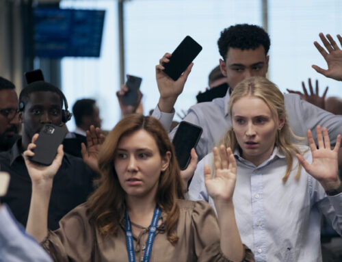 ‘Steal’ Review: Sophie Turner Stars in an Amazon Thriller That Yields Diminishing Returns