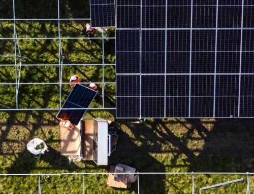 Record UK Solar Auction Boosts Hopes of Reaching Clean-Grid Goal