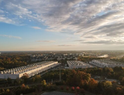 Amazon Deepens Ties With Chipmaker STMicro for Data Centers