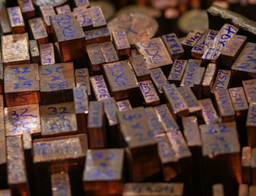 Copper Holds Surge as Investors Return to Commodities After Drop