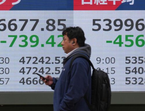 Falling oil prices send stocks higher