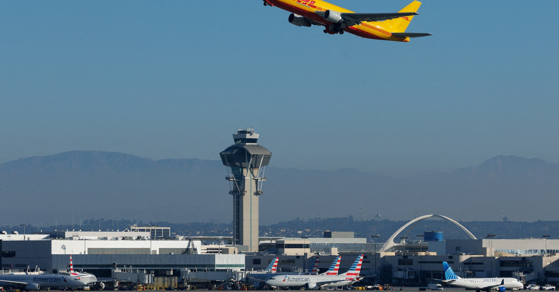 DHL sees higher 2026 operating profit even as geopolitical environment worsens