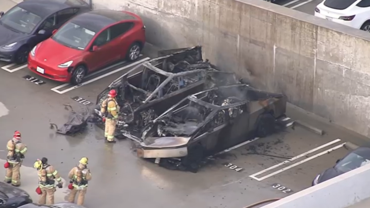 2 Tesla Cybertrucks catch fire in Santa Monica