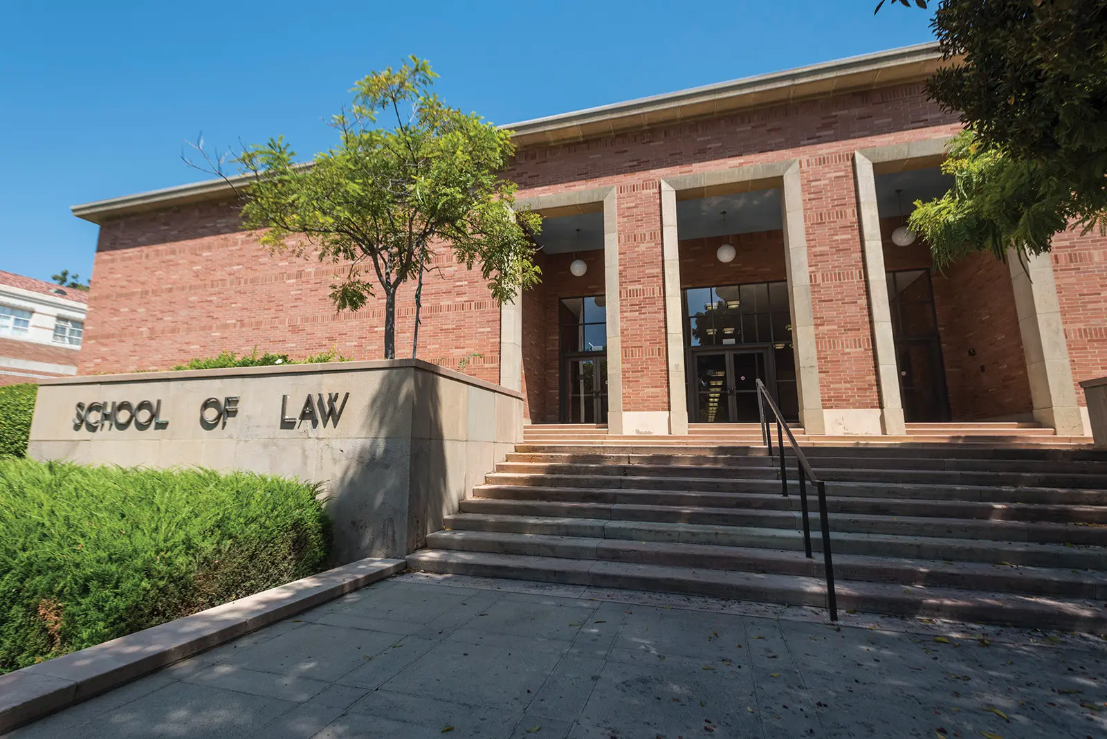 Professor Alex Wang discusses China, climate action at UCLA Law event