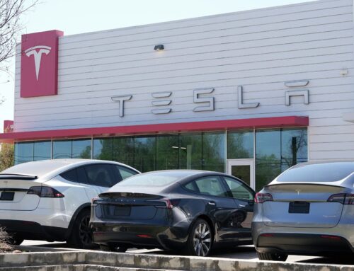 Tesla range claims are bogus, Texas owner says in lawsuit