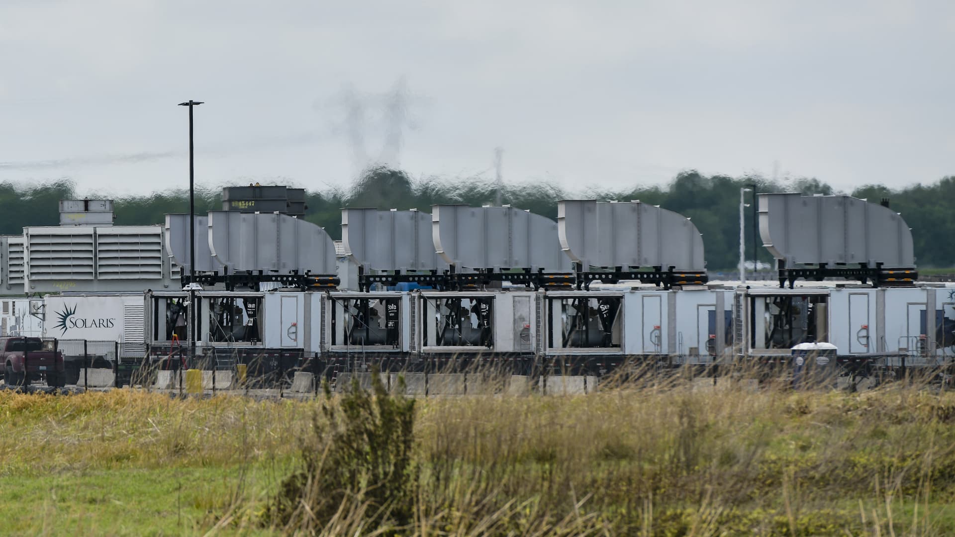 Cramer: Why all the money flowing to AI stocks is a problem — and how it can be fixed