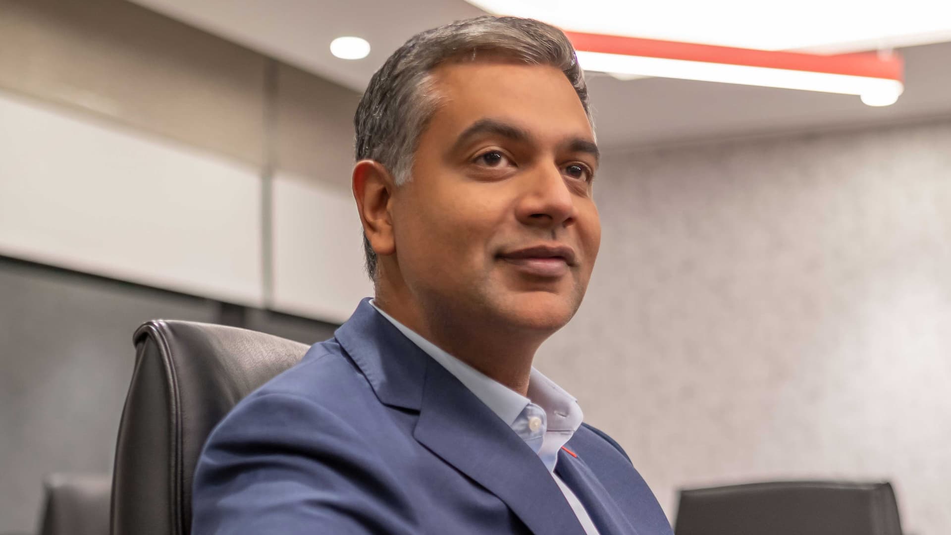 This bank CEO let his AI clone handle an earnings call — now he’s signing an OpenAI deal