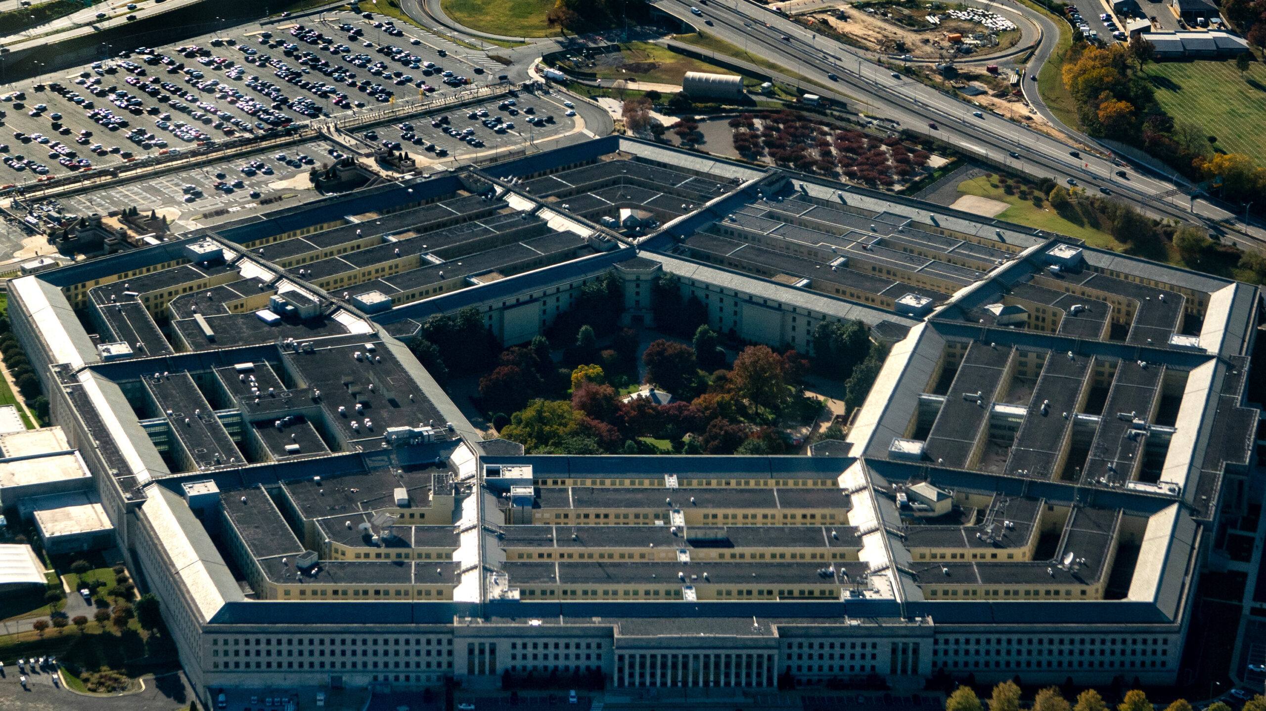 Pentagon Seeks Help From Ford and G.M.