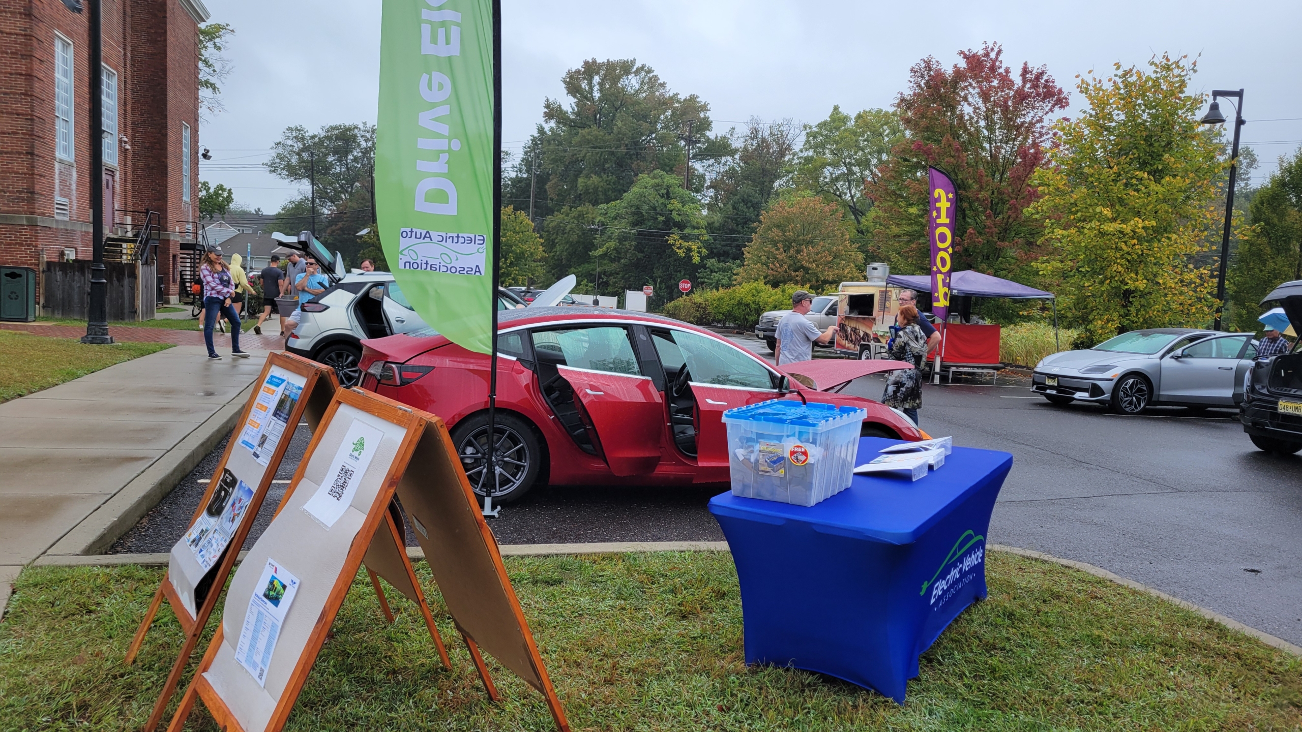 Displaying cars – and the lifestyle