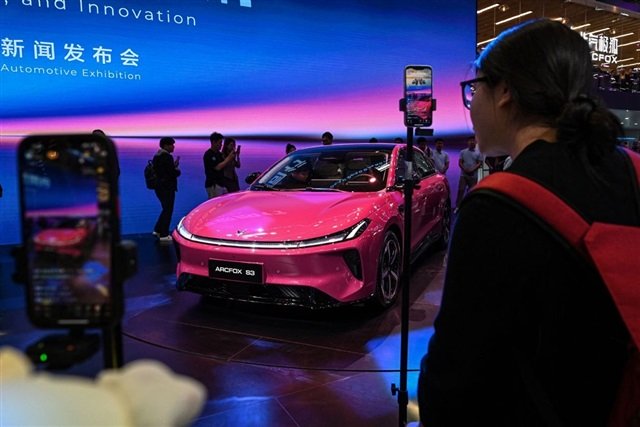 Commentary: At Beijing Auto Show, hardware takes the wheel