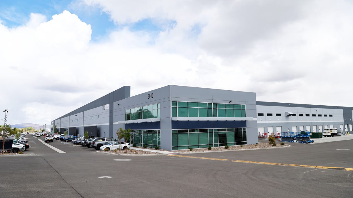 What mystery facility is Tesla building near the Reno airport?