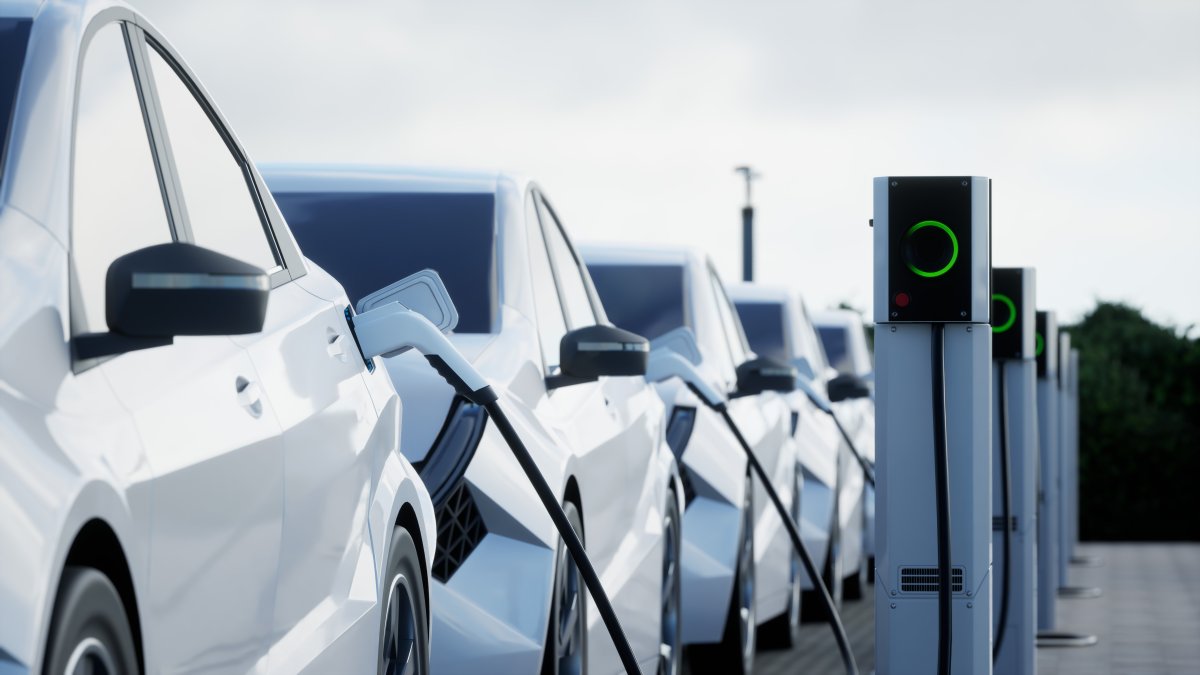 High gas prices push drivers toward more affordable used EVs High gas prices push drivers toward more affordable used EVs