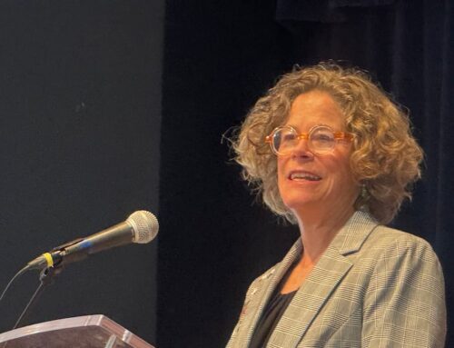 Environmental science expert speaks at EMU about connecting with nature