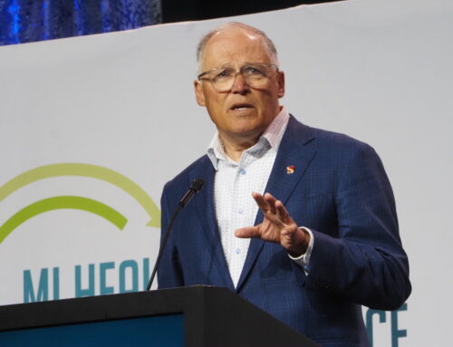 At Michigan climate conference, Inslee says states still hold power on clean energy