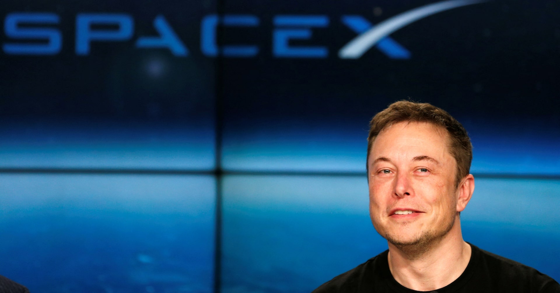 Musk bought .4 billion SpaceX shares last year, The Information reports