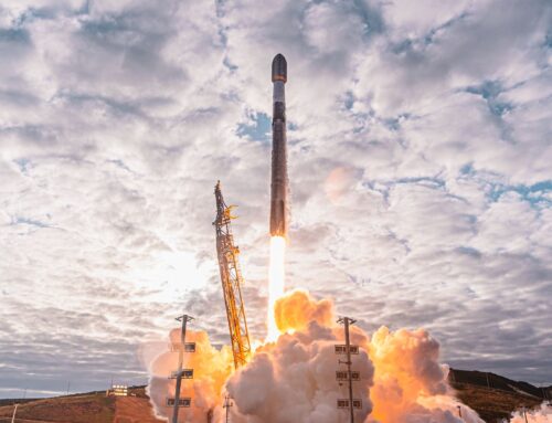 SpaceX launches its 50th mission of the year, sends 25 Starlink satellites to orbit (video)