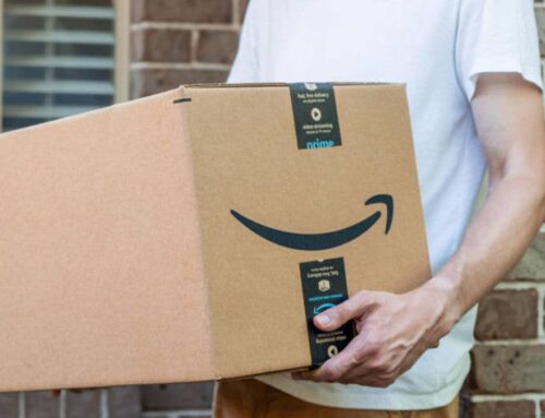 A Pair of ‘Impressively Bright’ Outdoor Solar Lights Is 40% Off at Amazon Right Now