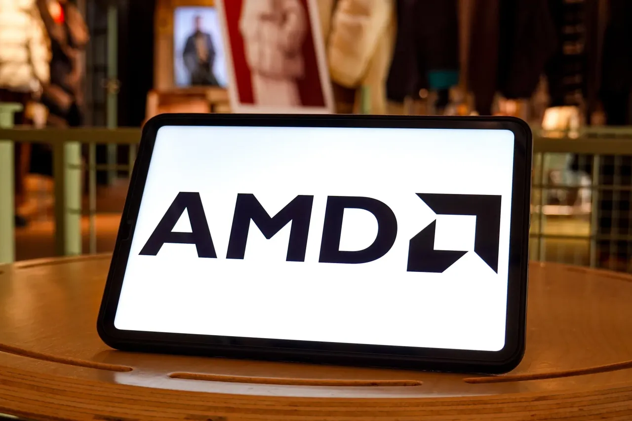 AMD Stock Hits Record High – Bernstein Says AI Ambitions Get a Boost With Meta Deal