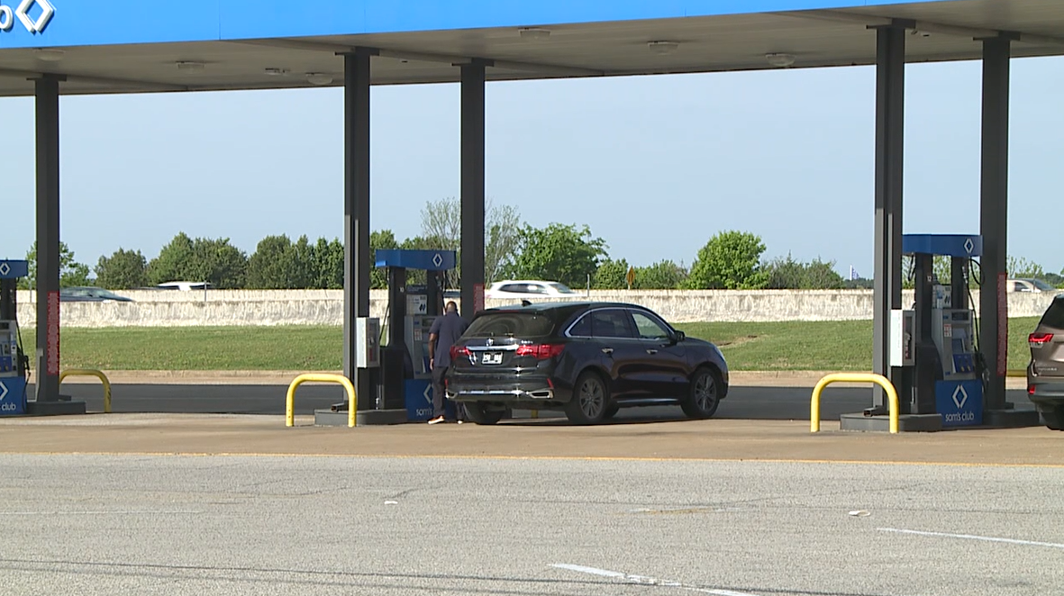 High gas prices push consumers toward hybrids, electric vehicles