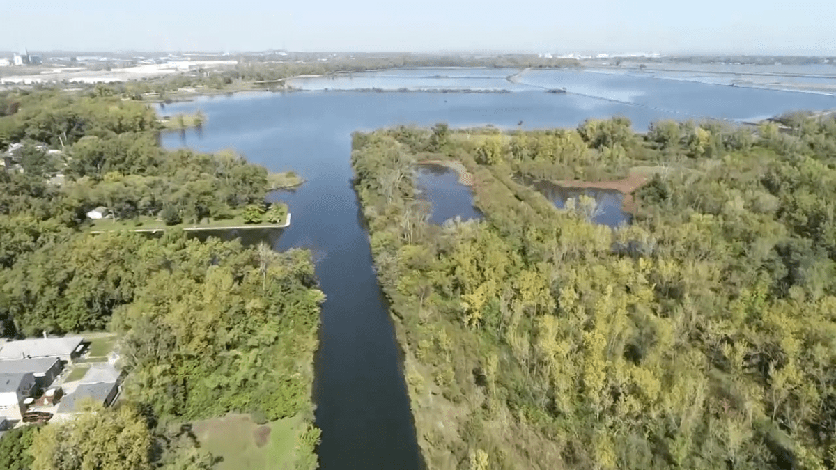 A look at the most pressing environmental issues facing Chicago this Earth Day