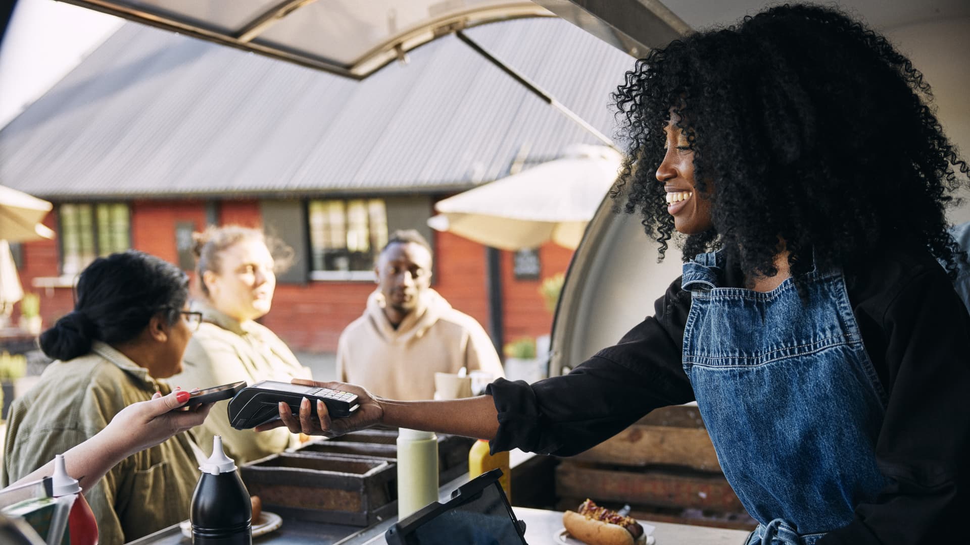 Ink Business Preferred vs. Capital One Venture Business: Which  annual fee business tra