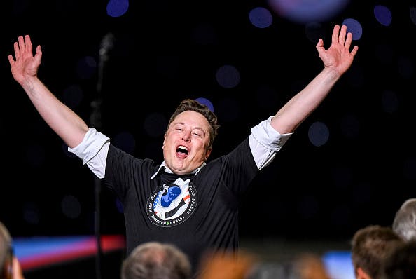 SpaceX reportedly plans to IPO in mid-June, chooses to list on Nasdaq