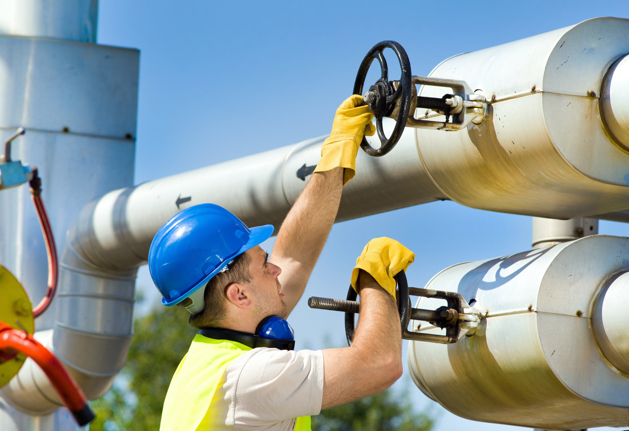Chevron’s Earnings Dropped Year Over Year, but Production Surged. Here’s What Investors Need to Know. Chevron’s Earnings Dropped Year Over Year, but Production Surged. Here’s What Investors Need to Know.