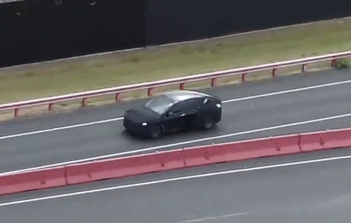 Tesla Model Y L Spotted Testing at Fremont