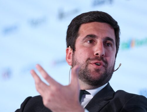 Soccer-Renewables magnate Riquelme launches Real Madrid presidency bid