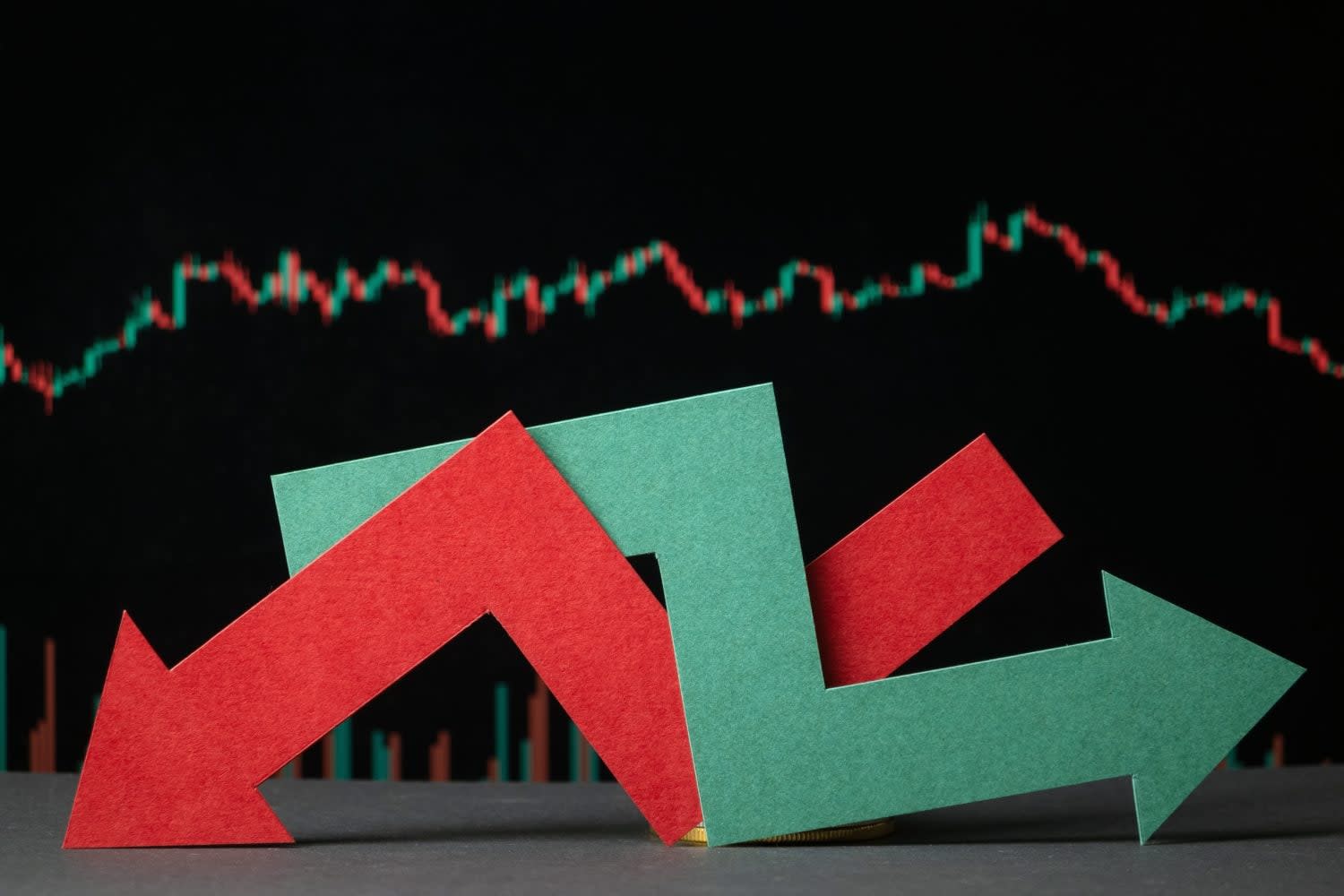 Meta Platforms Is Down 11% in a Month While Alphabet Is Up 16%. What’s Going On? Meta Platforms Is Down 11% in a Month While Alphabet Is Up 16%. What’s Going On?