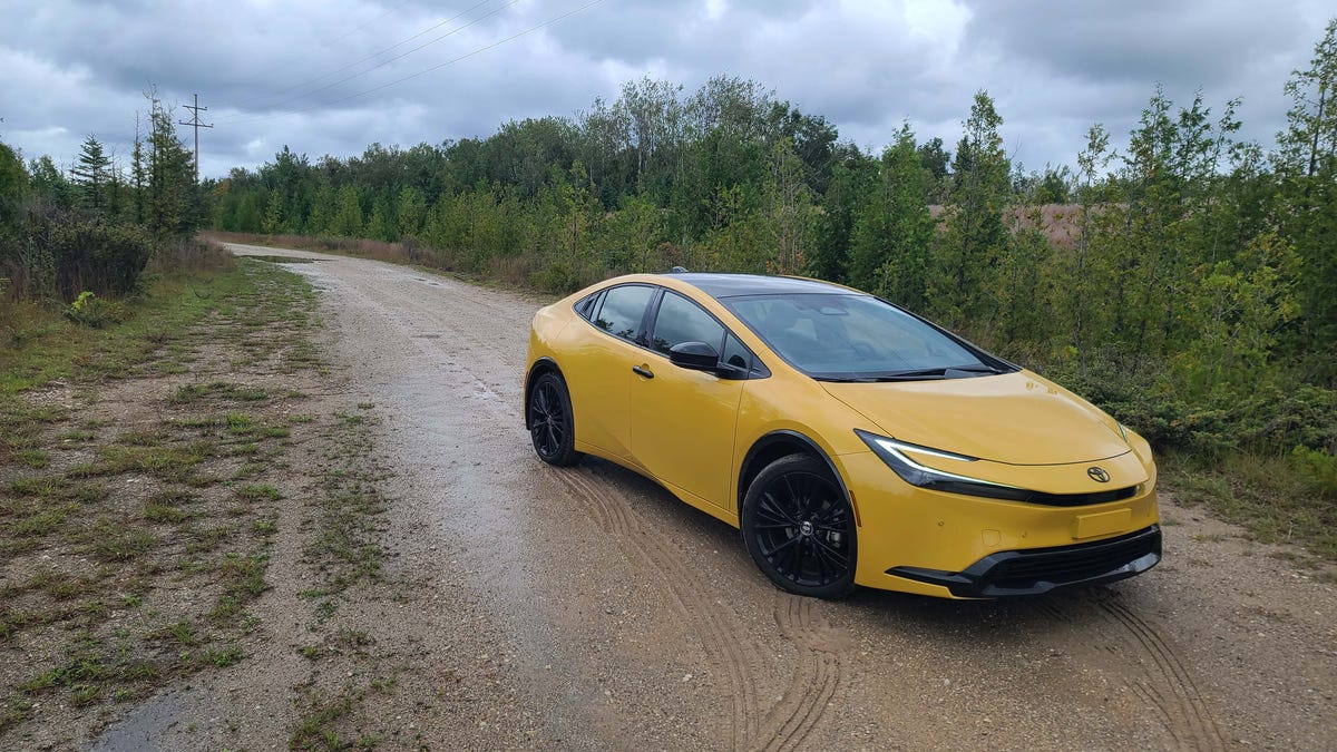 Hybrid vehicle sales soar along with gas prices