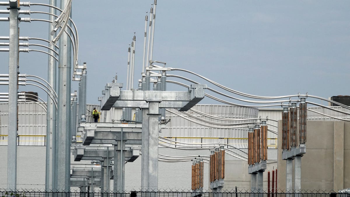 SpaceX to rent Memphis data center to Anthropic in big AI tie-up
