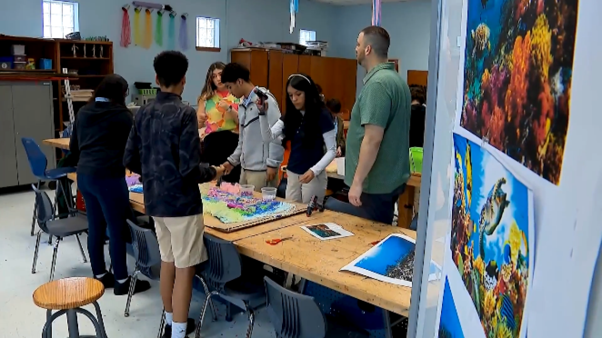 Students combine art and science to spark conversation on environment Students combine art and science to spark conversation on environment