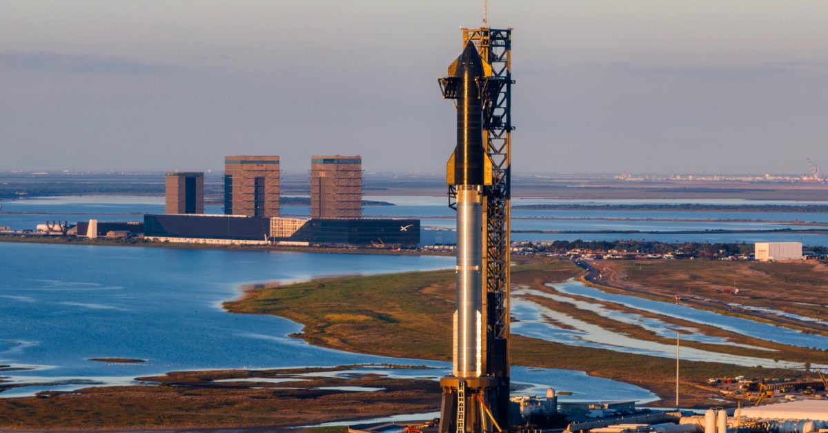 Why SpaceX thinks it’s worth nearly  trillion
