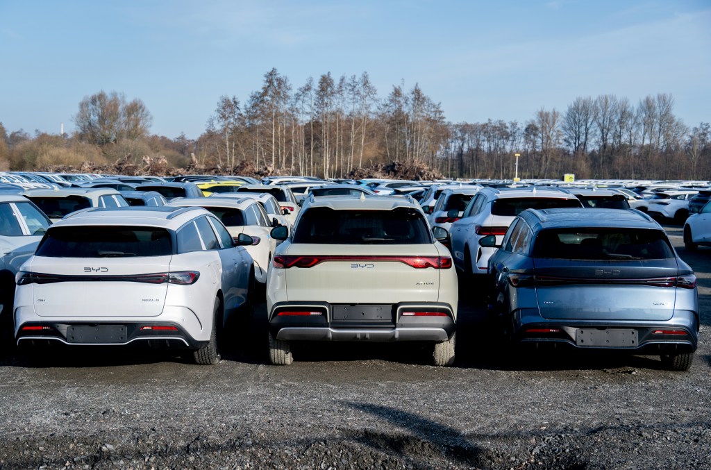 Why Don’t Americans Buy Electric Cars? Why Don’t Americans Buy Electric Cars?