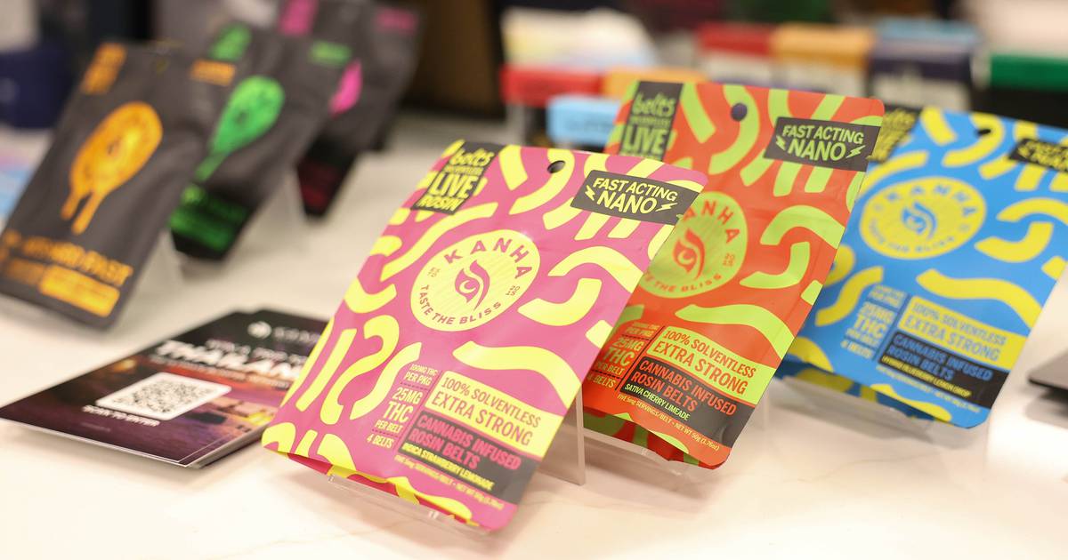 Lawsuit filed in Illinois takes aim at cannabis dispensaries for not warning of mental health risks