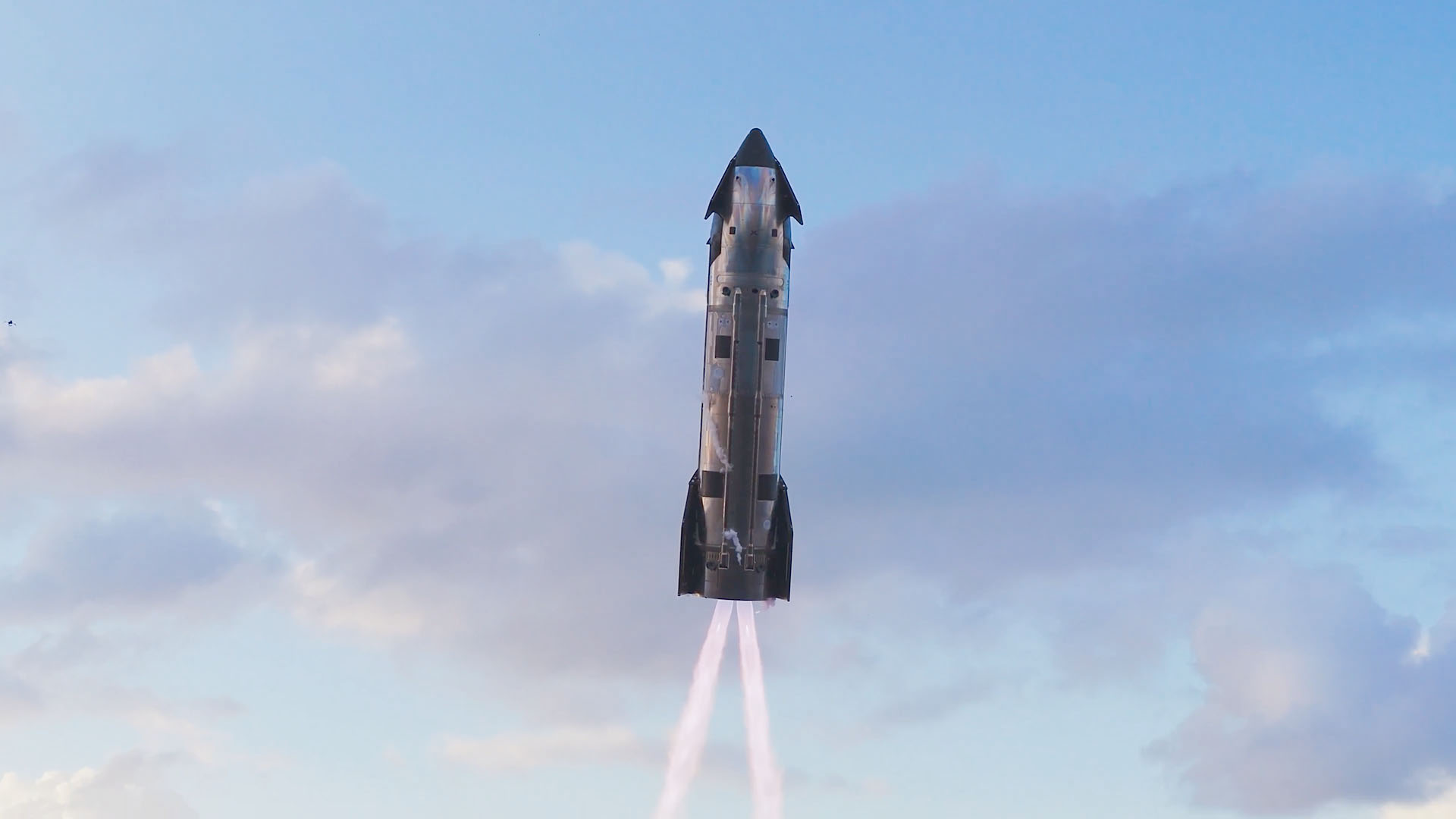 SpaceX shares stunning buoycam footage of Flight 12 Starship’s landing burn