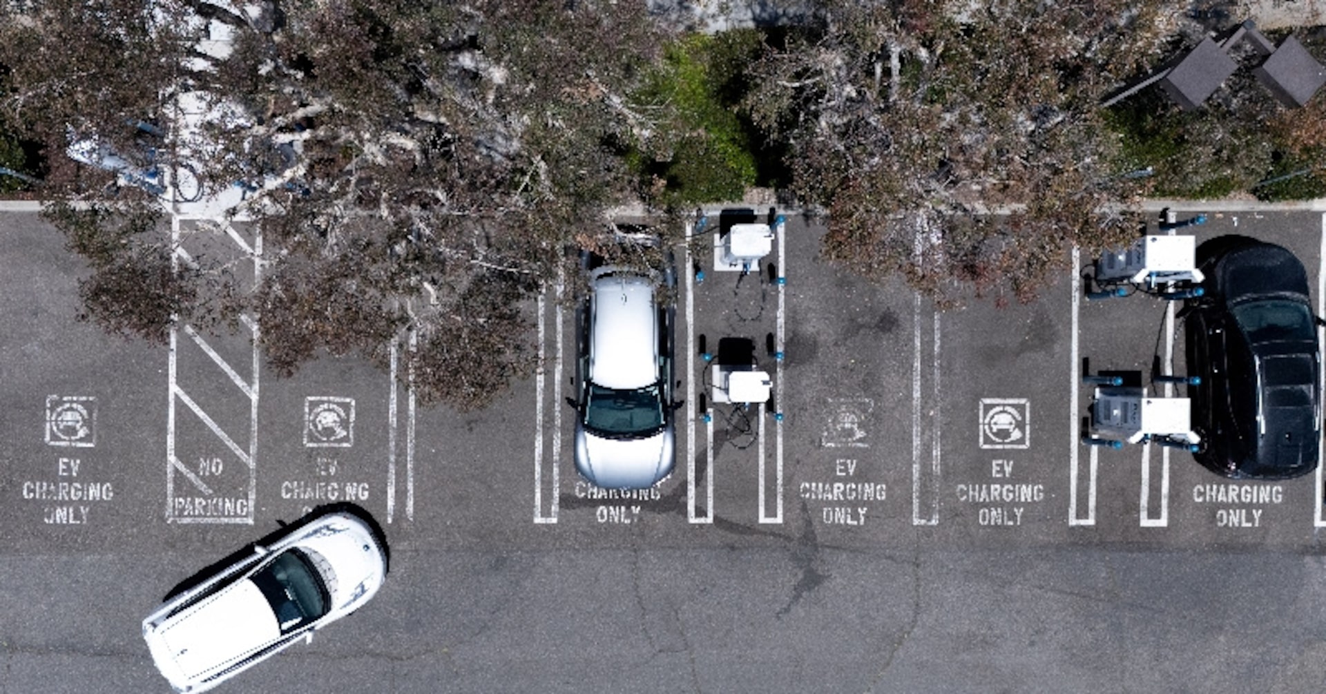 US House lawmakers propose 0 annual EV fee to pay for road repairs US House lawmakers propose 0 annual EV fee to pay for road repairs