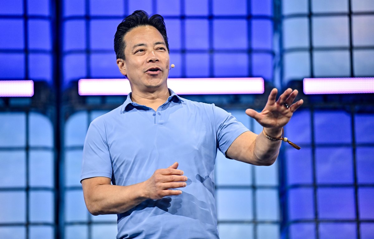 Mayor Eats His Words After Admitting He’s Delegating Work to 11 AI Agents