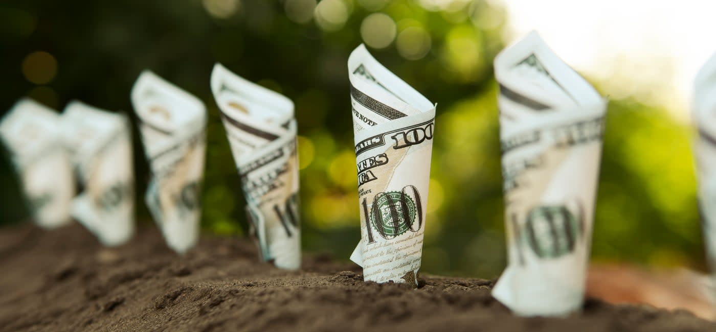 Celebrate Earth With These 2 Unstoppable Green Energy Stocks