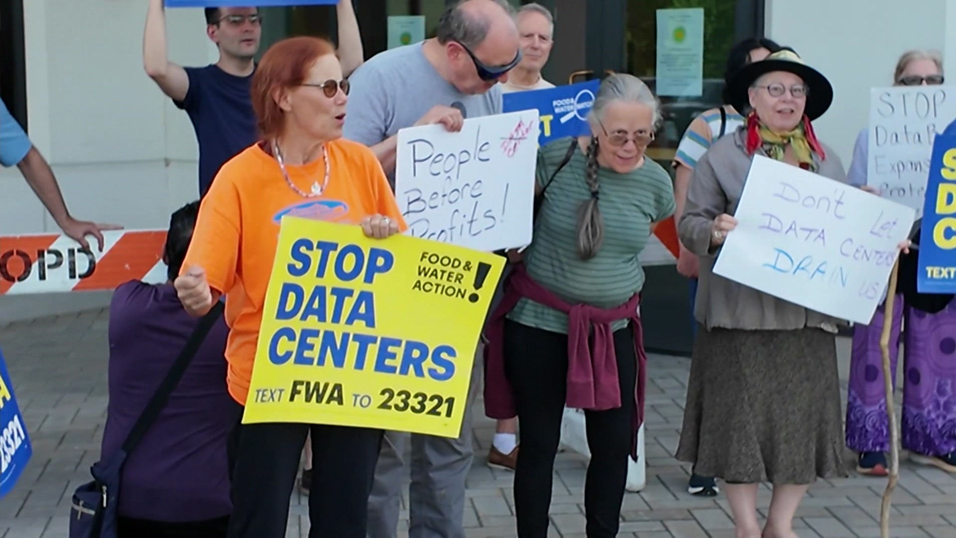 Orangetown data center expansion sparks protest over environment and AI Orangetown data center expansion sparks protest over environment and AI