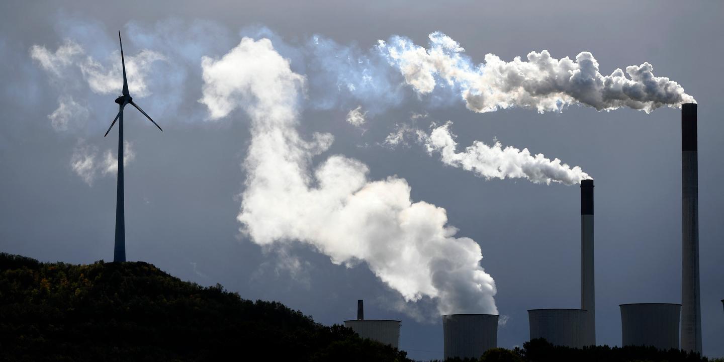 Why dropping the worst-case climate scenario does not undermine the reality of global warming
