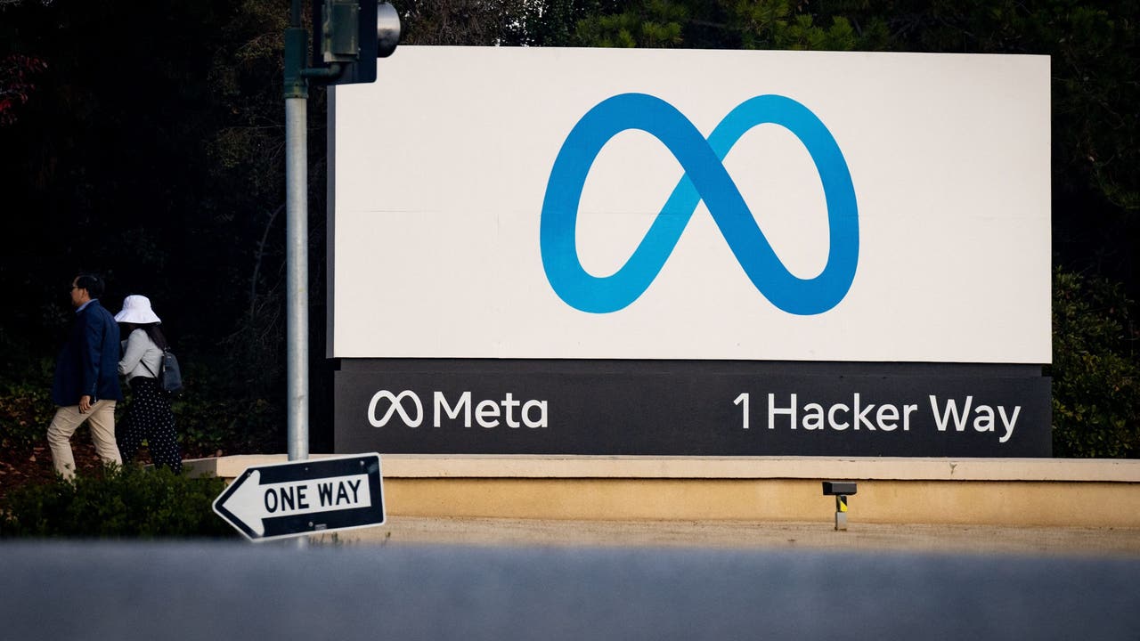 Meta begins cutting 8,000 positions in AI transformation Meta begins cutting 8,000 positions in AI transformation