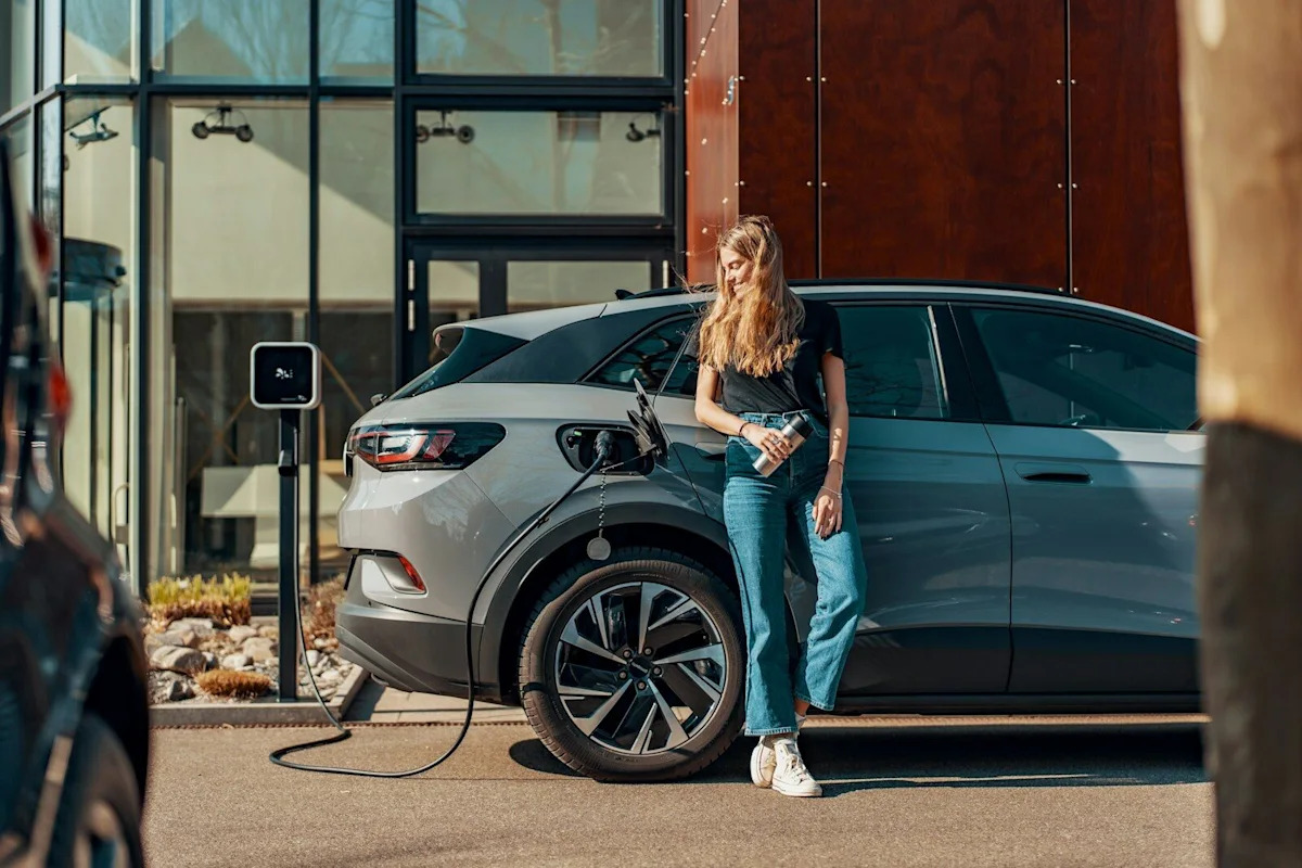 10 States Where EV Drivers Are Saving Amid Surging Gas Prices