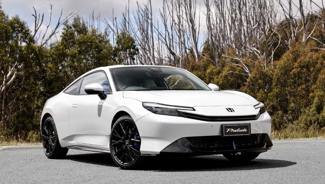 Honda doubles down on hybrids after abandoning EV target and posting huge first loss Honda doubles down on hybrids after abandoning EV target and posting huge first loss