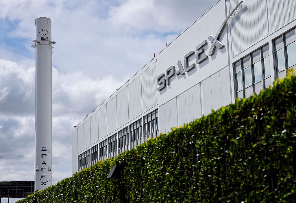 SpaceX Stock: Should You Buy the Biggest IPO Ever?